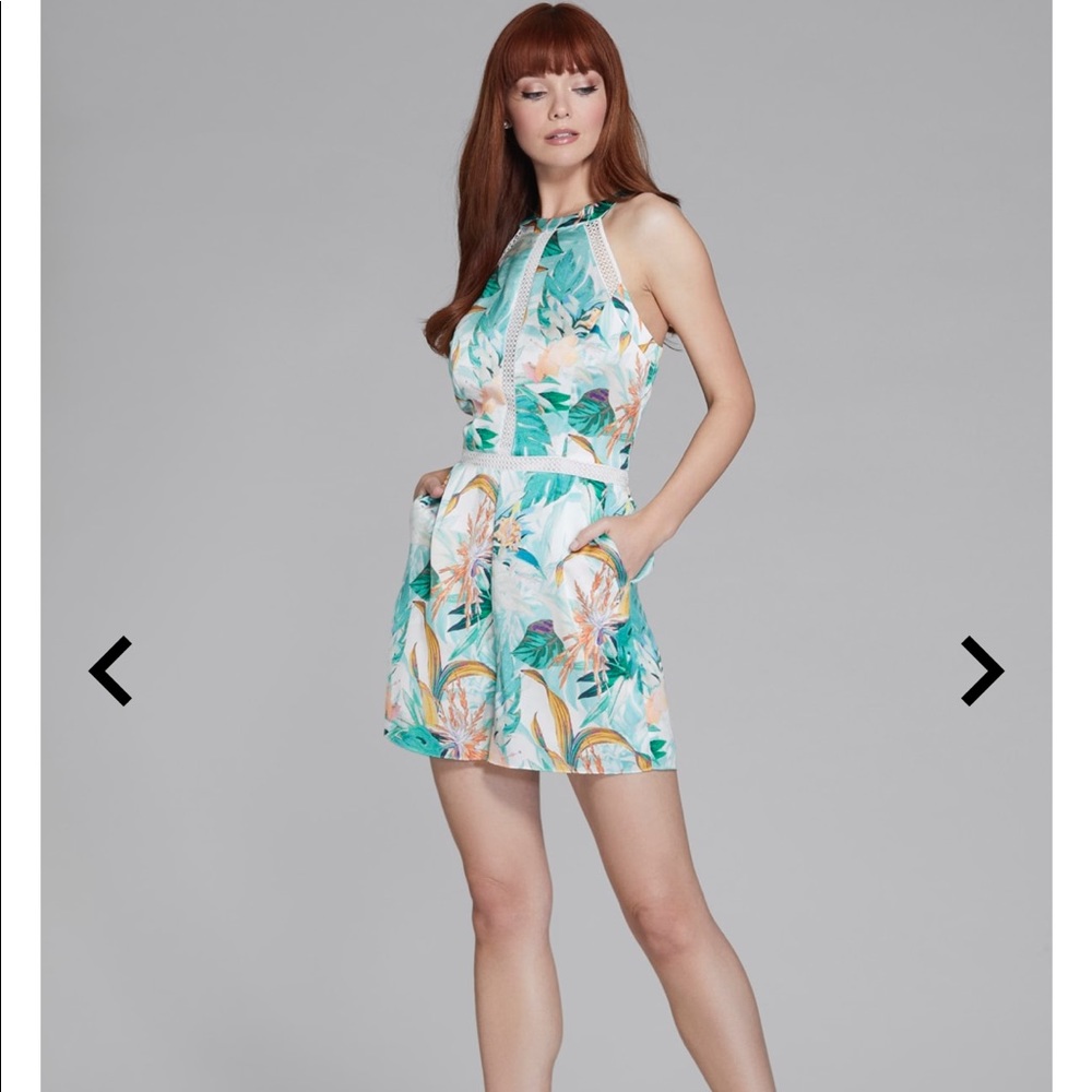New Guess By Marciano Lost In Paradise Floral Crochet Romper M